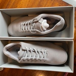 Brand New Atoms Sneakers - The Most Comfortable Shoes